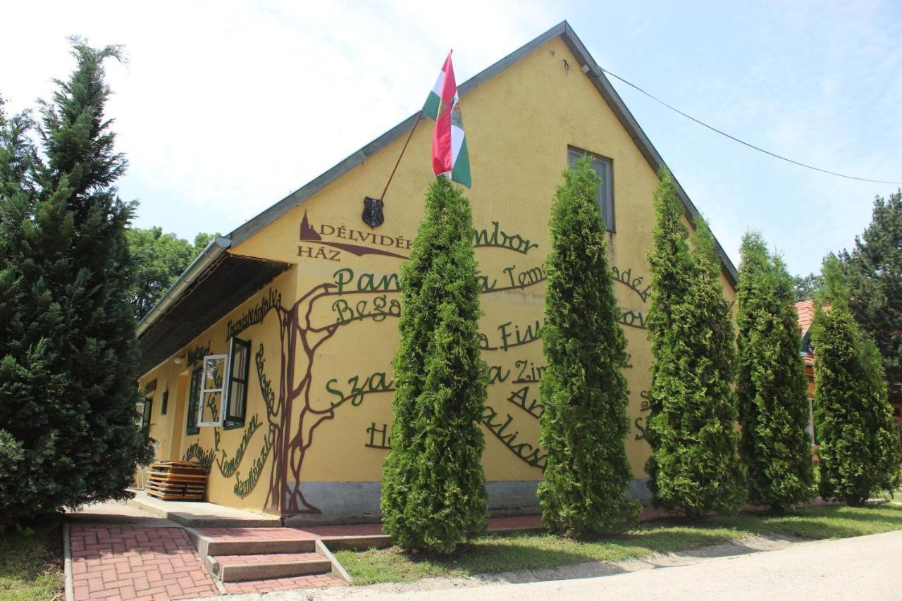 Bed and Breakfast Nagy-Magyarorszag Park Isztimer Экстерьер фото