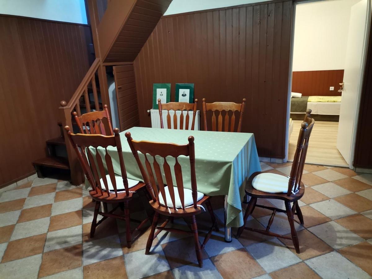 Bed and Breakfast Nagy-Magyarorszag Park Isztimer Экстерьер фото